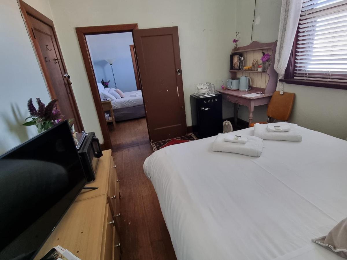 La Cochon Rose Motel Saint Arnaud Esterno foto